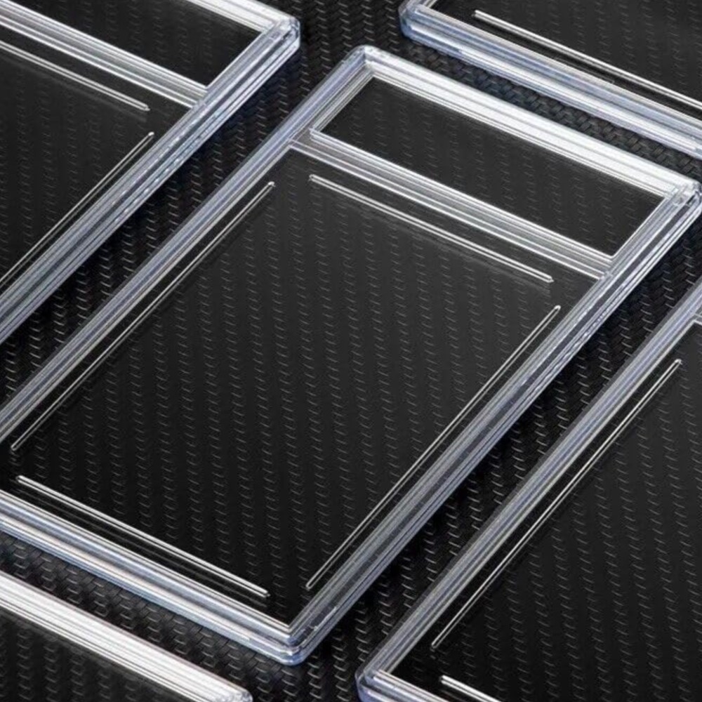 Graded Card Display - グレーディングカード用アクリル製カードケースホルダー、ラベルスロット付きトレーディングカードプロテクター、スポーツ野球ゲームカードディスプレイ用