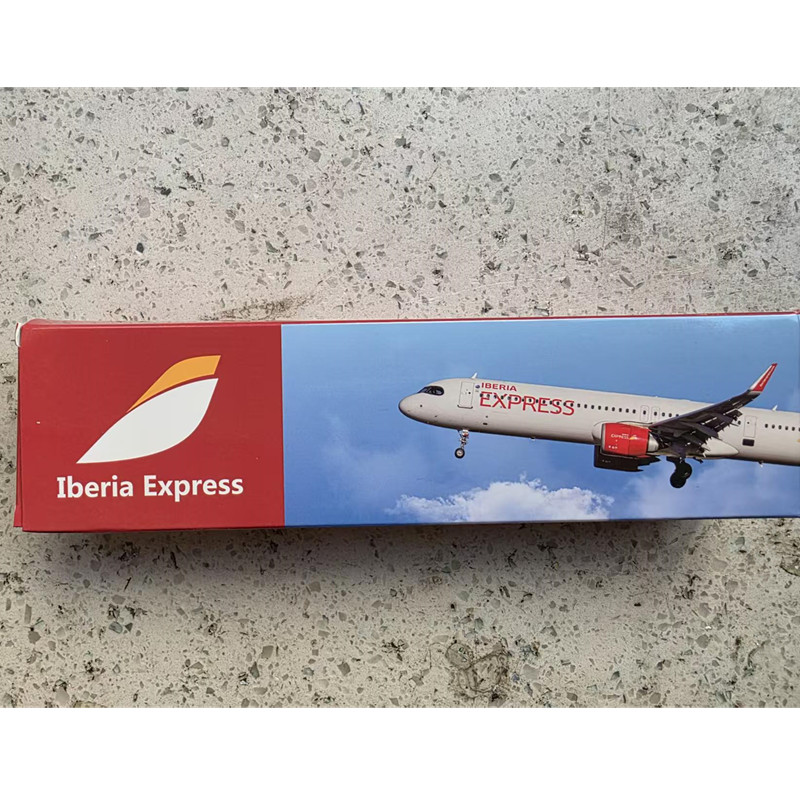 Model Airplane Plastic - 新1:200スケールA321NEOスペインイベリアエクスプレスABSプラスチック飛行機模型玩具航空機飛行機組み立てコレクションディスプレイ
